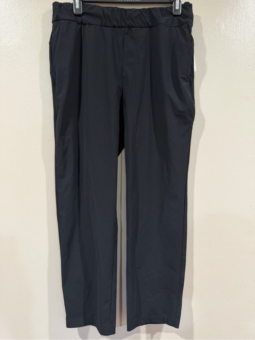 New Vouri Women’s Black Straight-Leg Pants Size Large